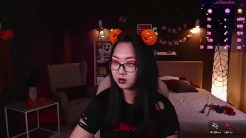 Snapshot of marine_vact chatting on 10.26.25 Marine online show from 10.26.25