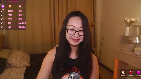 Snapshot of marine_vact chatting on 11.24.25 Marine online show from 11.24.25