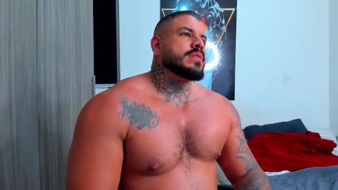 Snapshot of mario_teran chatting on 10.10.25 Mario Teran online show from 10.10.25