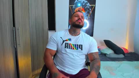 Snapshot of mario_teran chatting on 10.28.25 Mario Teran online show from 10.28.25