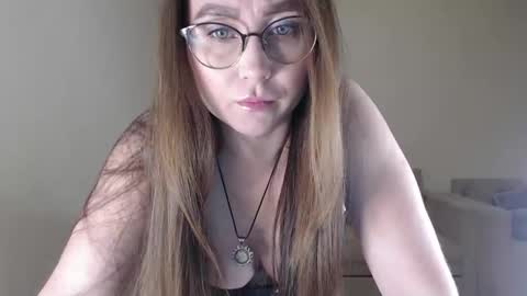 Snapshot of marishaarimova chatting on 09.16.25 Marisha Arimova online show from 09.16.25