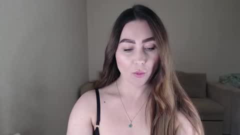 Snapshot of marishaarimova chatting on 10.03.25 Marisha Arimova online show from 10.03.25