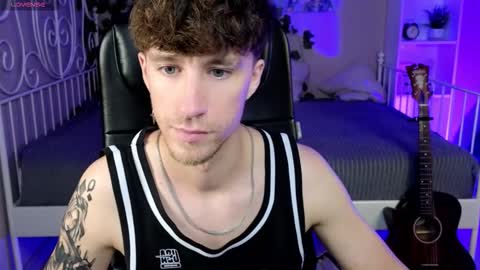 Snapshot of mark_caron chatting on 09.25.25 mark_caron online show from 09.25.25