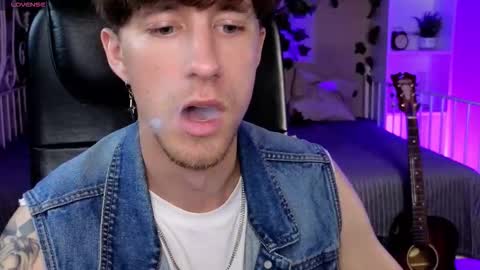 Snapshot of mark_caron chatting on 10.17.25 mark_caron online show from 10.17.25