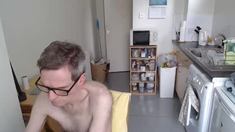 Snapshot of mark_islington chatting on 09.20.25 mark_islington online show from 09.20.25