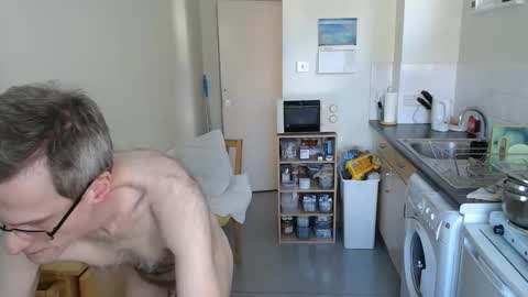 Snapshot of mark_islington chatting on 09.25.25 mark_islington online show from 09.25.25