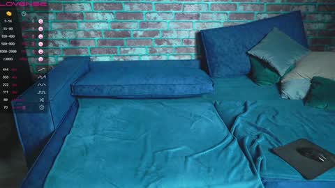 Mark online show from 01.05.25