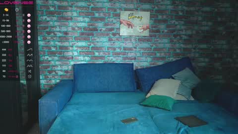 Mark online show from 01.10.25