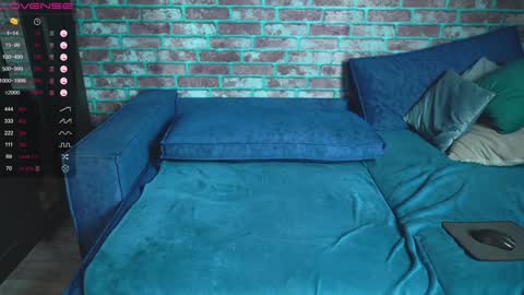 Mark online show from 01.31.25