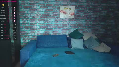 Mark online show from 03.06.25