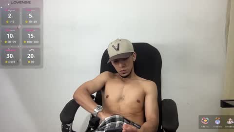 Snapshot of mark_rut chatting on 02.08.25 MODEL Mark Rut online show from 02.08.25