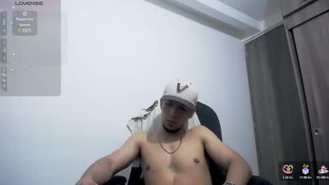 Snapshot of mark_rut chatting on 02.12.25 MODEL Mark Rut online show from 02.12.25