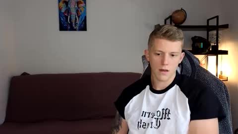 Snapshot of mark_shturman chatting on 09.30.25 mark_shturman online show from 09.30.25