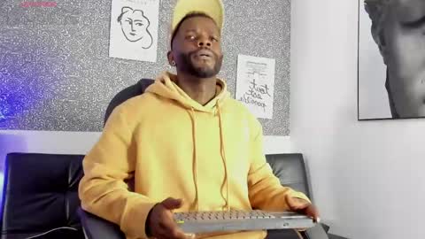 Snapshot of mark_vega chatting on 03.16.26 Mark online show from 03.16.26