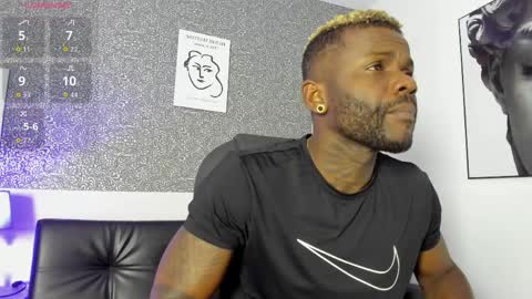 Snapshot of mark_vega chatting on 04.08.26 Mark online show from 04.08.26