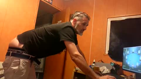 markbcnx online show from 09.30.25