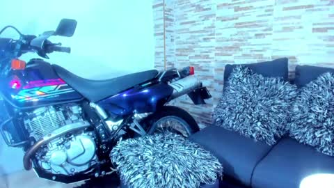 Snapshot of marko_toro__ chatting on 01.12.25 Sebastian online show from 01.12.25