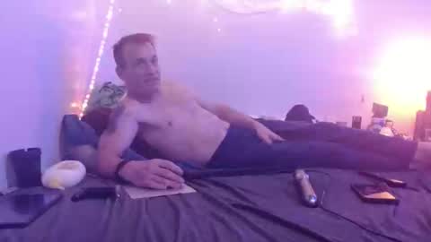 markymark101825061 online show from 01.22.25