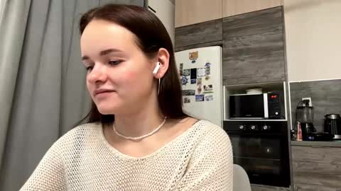 Snapshot of marlenamarschel chatting on 10.10.25 Maja online show from 10.10.25