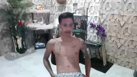 marlmoreno10 online show from 12.17.25