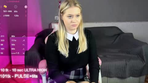 Snapshot of marmel199 chatting on 12.19.24 Liza online show from 12.19.24