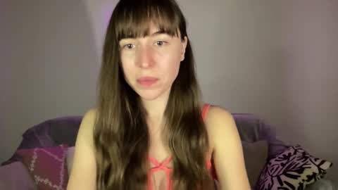 Snapshot of maroonaaa chatting on 09.27.25 Mary online show from 09.27.25