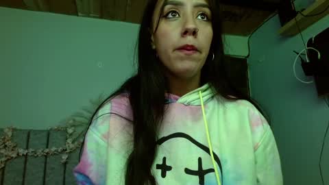 maroval online show from 01.04.25