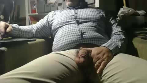 Snapshot of marrieddad19751975 chatting on 02.21.25 only fans marrieddad19751975 online show from 02.21.25