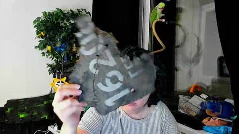 Marishka online show from 09.12.25