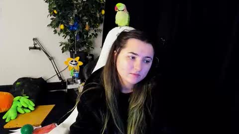 Marishka online show from 10.22.25