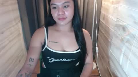 Wenwen online show from 12.15.24