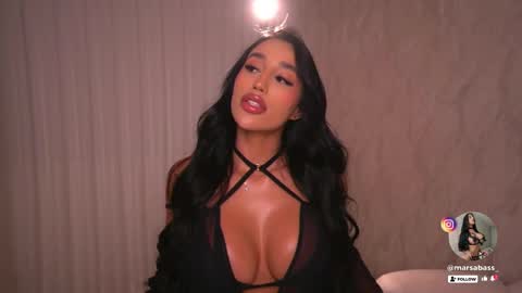 Snapshot of marsabass chatting on 03.04.25     online show from 03.04.25