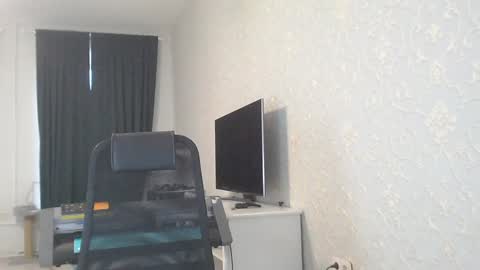 Snapshot of marselle_looker chatting on 02.02.25 Marselle online show from 02.02.25