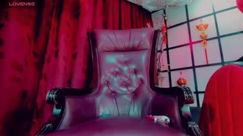 Snapshot of marshall_xxx_ chatting on 12.17.24 Marshall online show from 12.17.24