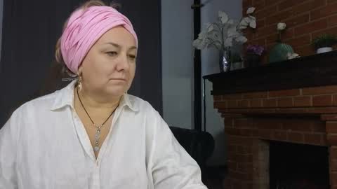 Snapshot of marta_wils chatting on 10.14.25 marta_wils online show from 10.14.25