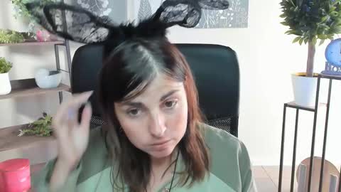 martaedams online show from 09.25.25