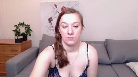 Snapshot of marthasimons chatting on 12.20.24 Martha online show from 12.20.24
