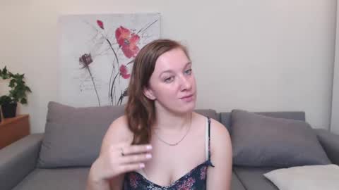 Snapshot of marthasimons chatting on 12.20.24 Martha online show from 12.20.24