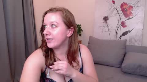 Snapshot of marthasimons chatting on 12.24.24 Martha online show from 12.24.24