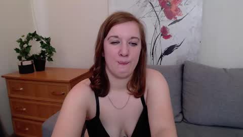 Snapshot of marthasimons chatting on 02.10.25 Martha online show from 02.10.25