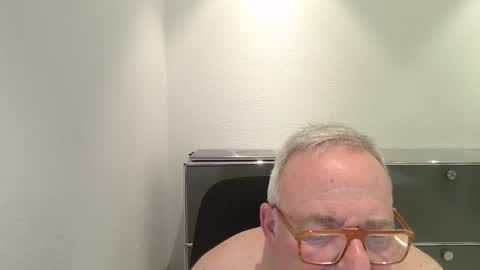 Snapshot of martin_1947 chatting on 12.02.25 martin_1947 online show from 12.02.25