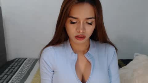 Snapshot of martina17x chatting on 02.13.25 Sally online show from 02.13.25