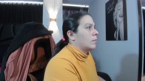 Snapshot of martina_foxy_ chatting on 01.04.25 MARTINA online show from 01.04.25