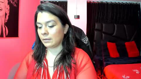 Snapshot of martina_foxy_ chatting on 02.10.25 MARTINA online show from 02.10.25