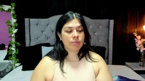 Snapshot of martina_foxy_ chatting on 03.09.25 MARTINA online show from 03.09.25