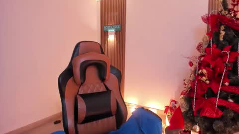   MARTINA   online show from 12.20.25