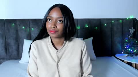 Laura online show from 12.15.24