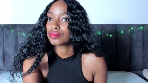 Laura online show from 12.20.24