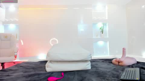 Martina  online show from 12.26.24