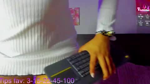 martina mIIler online show from 10.08.25